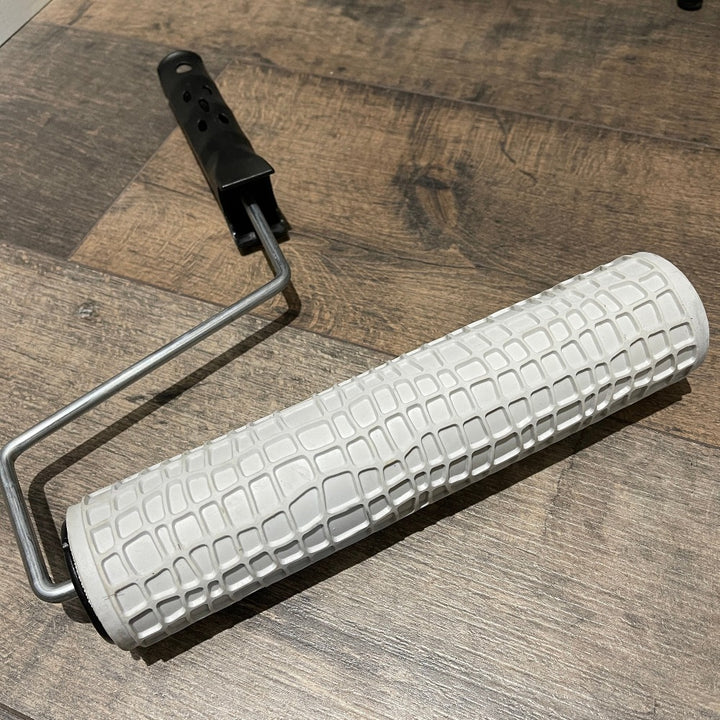 Crocodile Patterned Roller