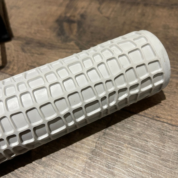 Crocodile Patterned Roller