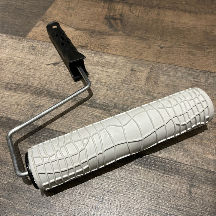 Aligator Patterned Roller